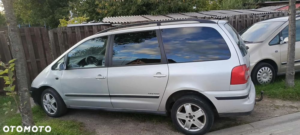 Volkswagen Sharan 2.0 TDI Basis - 4