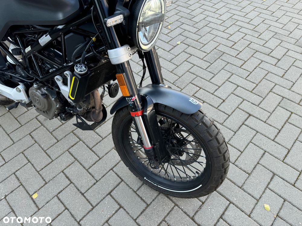 Husqvarna Svartpilen - 4