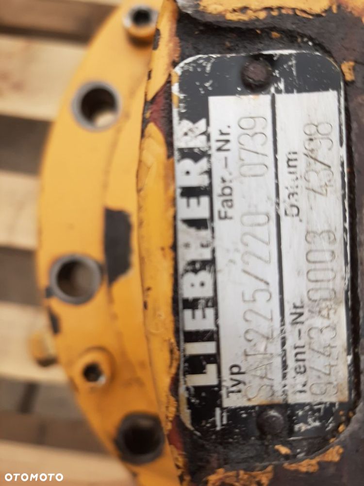 Reduktor obrotu sat 225/220, wieniec komplet do koparki LIEBHERR 904B - 5