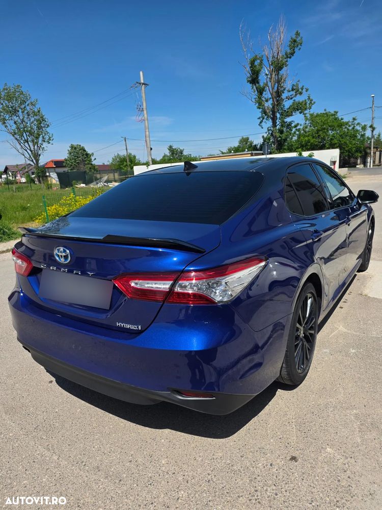 Toyota Camry 2.5 Exclusive - 6