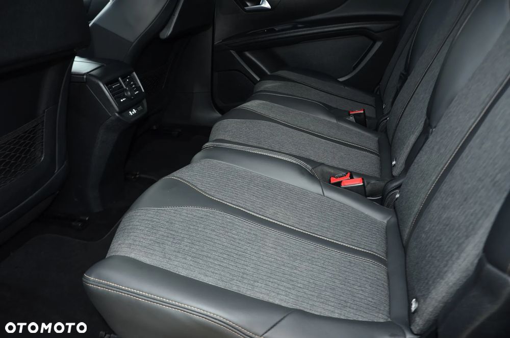 Peugeot 5008 BlueHDi 130 Allure - 17