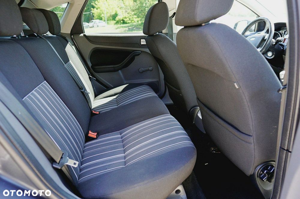 Ford Focus - 16