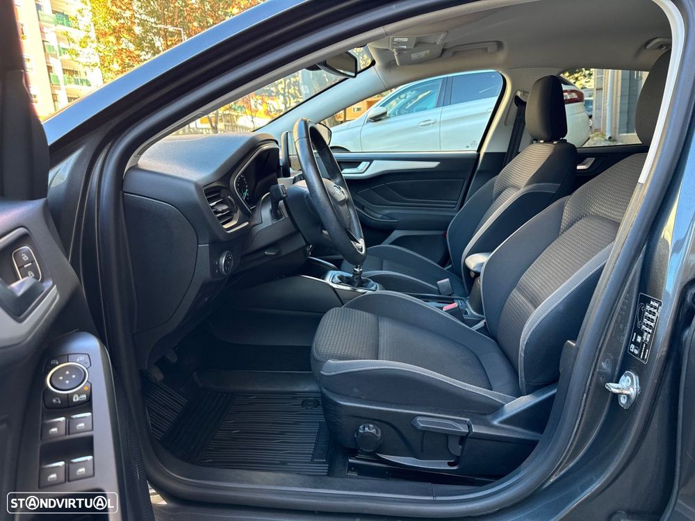 Ford Focus SW 1.0 EcoBoost Business - 9