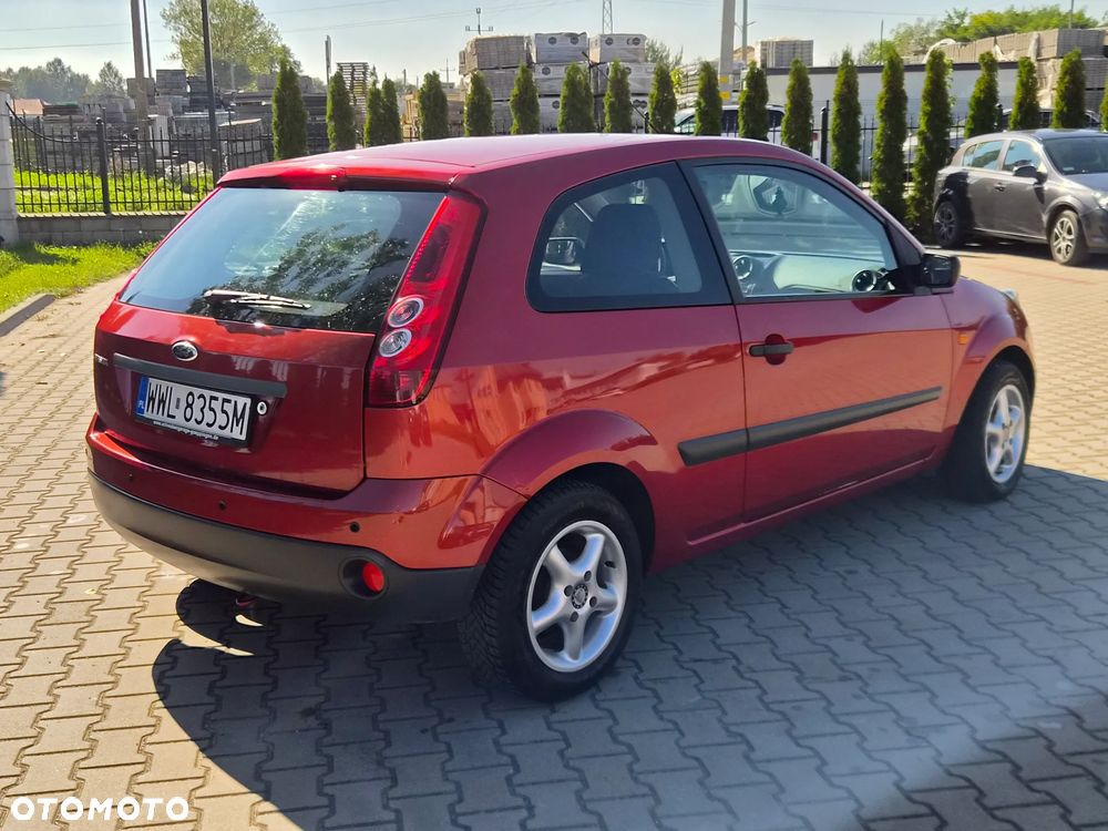 Ford Fiesta 1.3 Ghia - 4