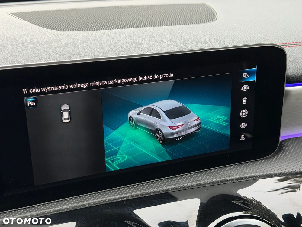 Mercedes-Benz CLA 200 4-Matic AMG Line 8G-DCT - 17