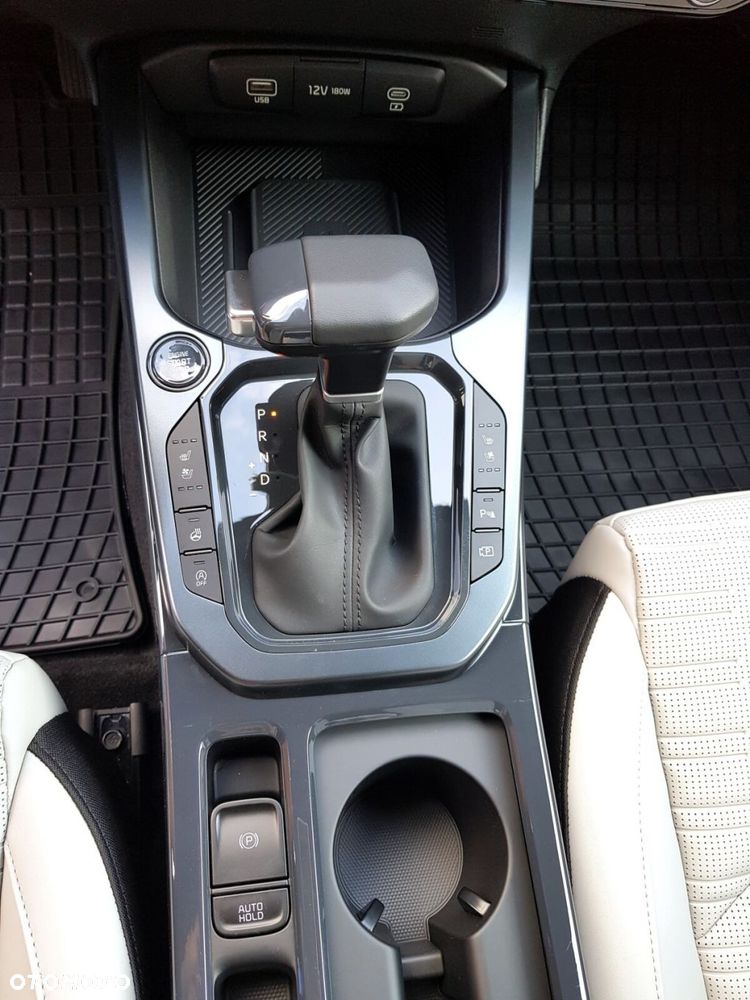 Kia XCeed 1.6 T-GDI Business Line DCT - 32