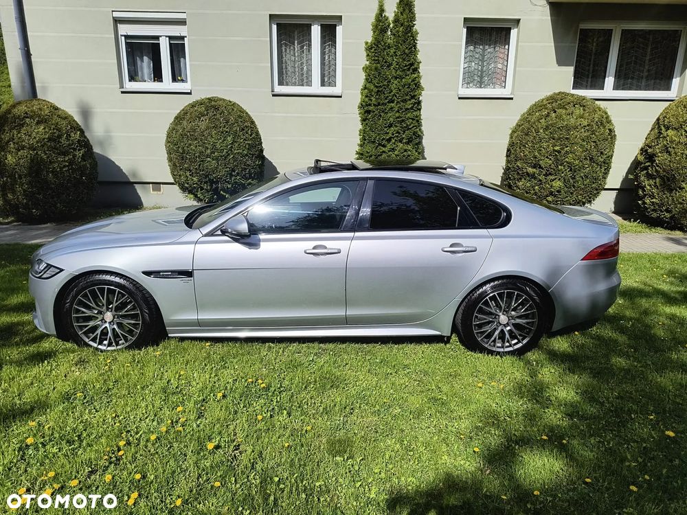 Jaguar XF 2.0 i4D R-Sport - 5