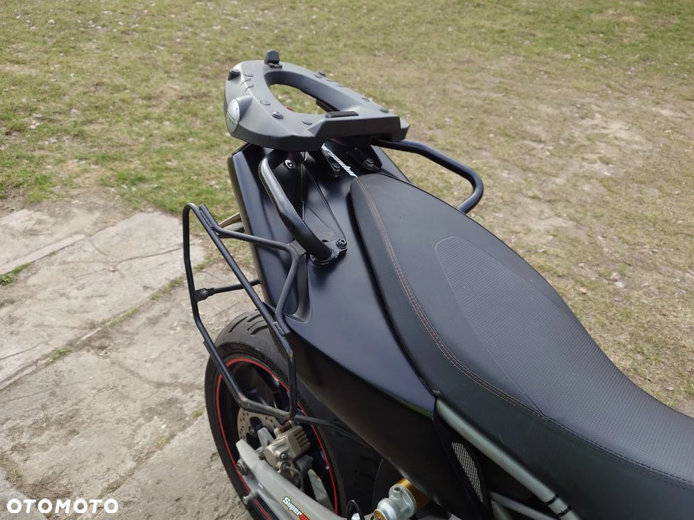 Aprilia Dorsoduro - 16