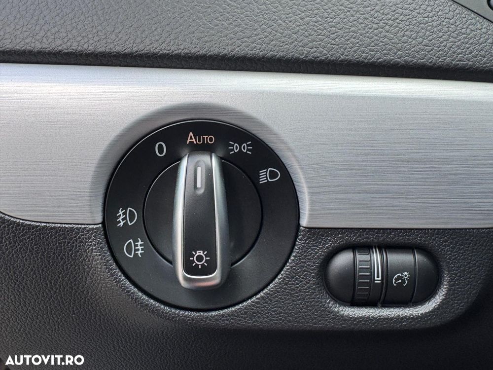 Volkswagen Jetta - 29