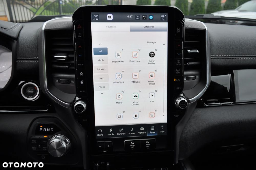 RAM 1500 Laramie Night Premium - 25