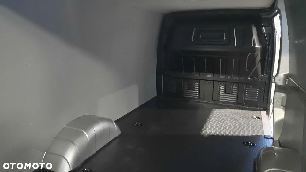 Maxus e-Deliver 3 - 6