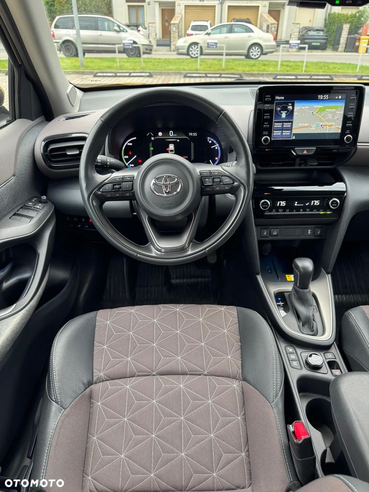 Toyota Yaris Cross Hybrid 1.5 Executive 4x4 - 12