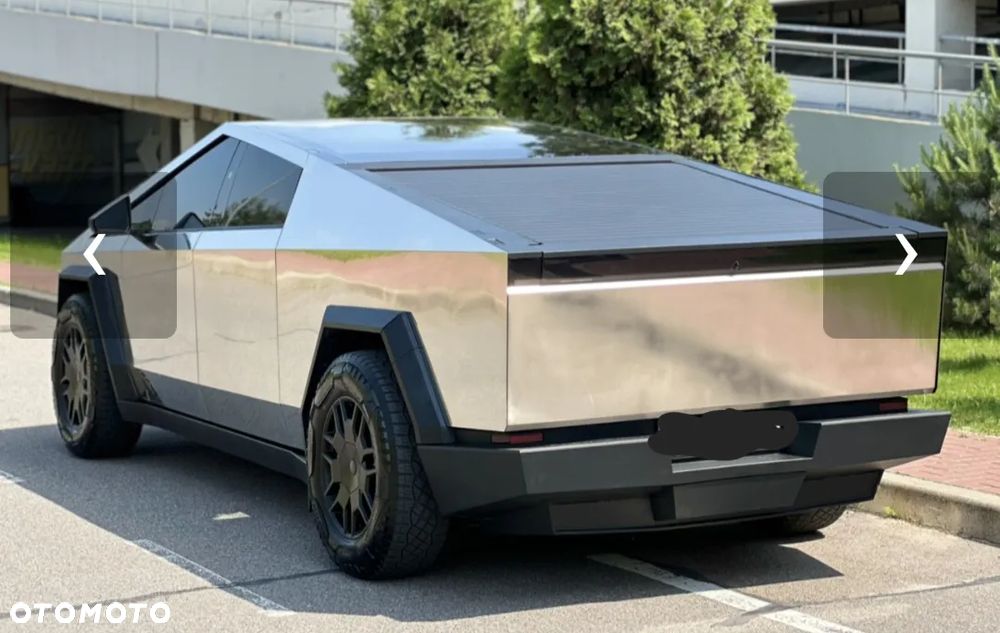 Tesla Cybertruck - 8