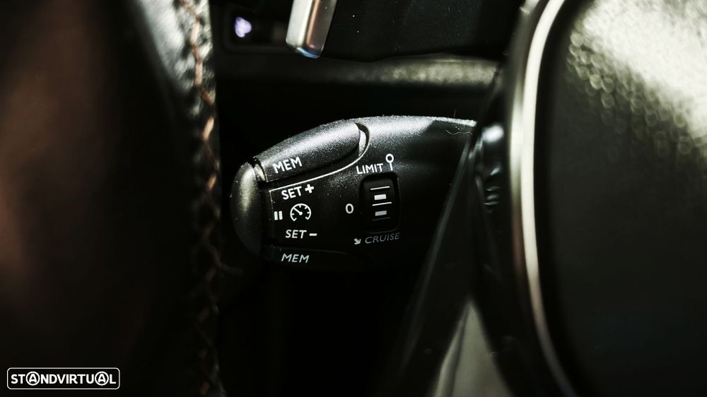 Peugeot 3008 1.6 BlueHDi Style EAT6 - 23