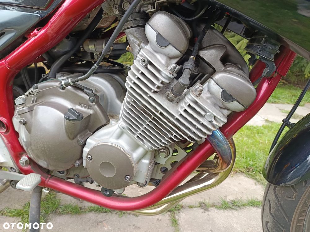 Yamaha XJ - 6