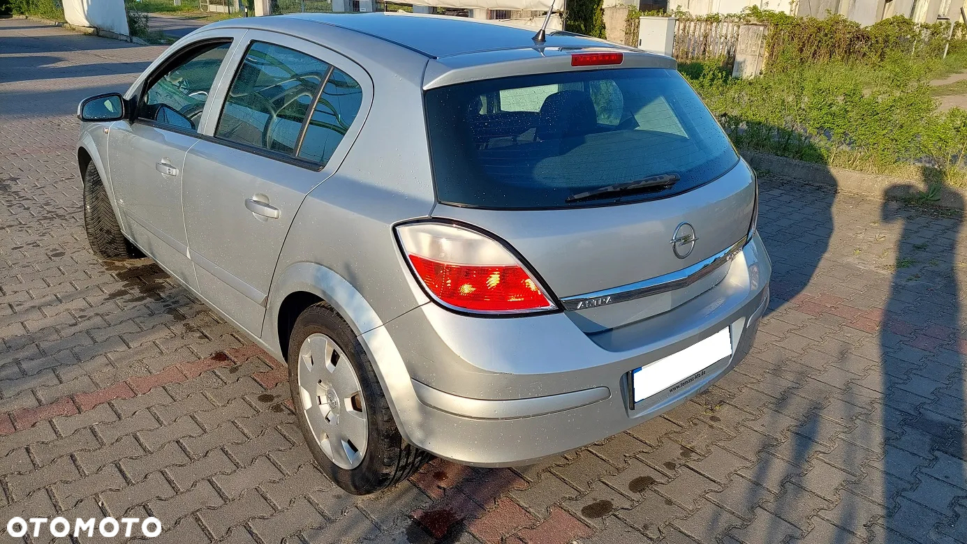 Opel Astra - 4