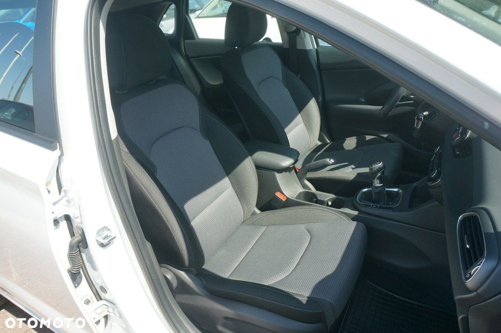 Hyundai i30 1.0 T-GDI Modern - 27
