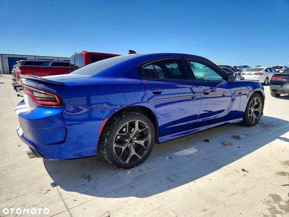 Dodge Charger - 4