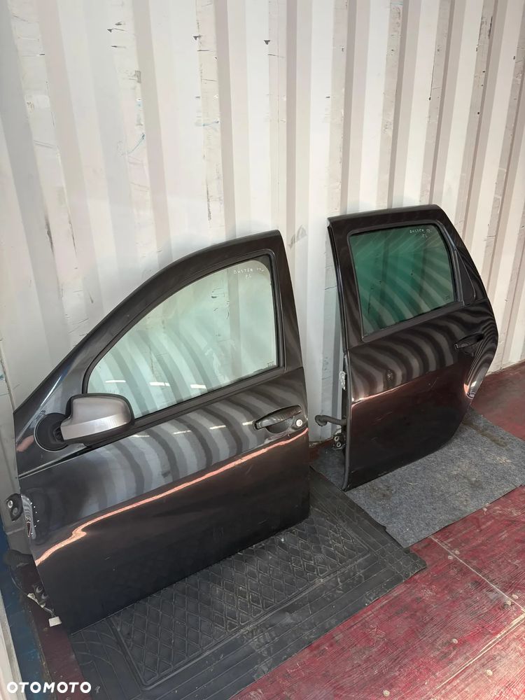 PRZEDNIE LEWE/TYLNE DRZWI DACIA DUSTER I NV676 - 1