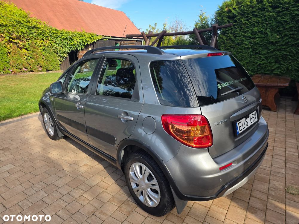 Suzuki Sx4 2010 photo 2