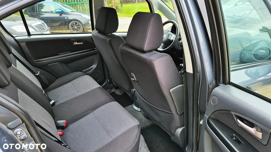 Suzuki SX4 1.6 GS/Premium - 32