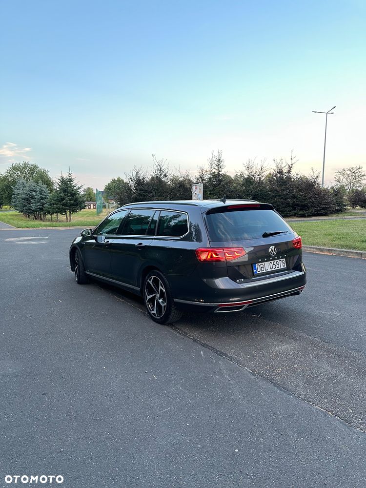 Volkswagen Passat 1.4 TSI DSG BlueMotion Technology Exclusive - 25