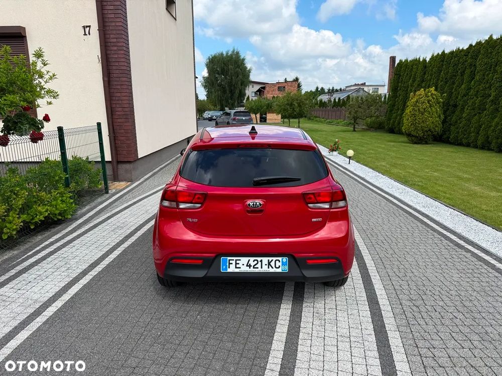 Kia Rio 1.0 T-GDI 100 Dream-Team Edition - 12