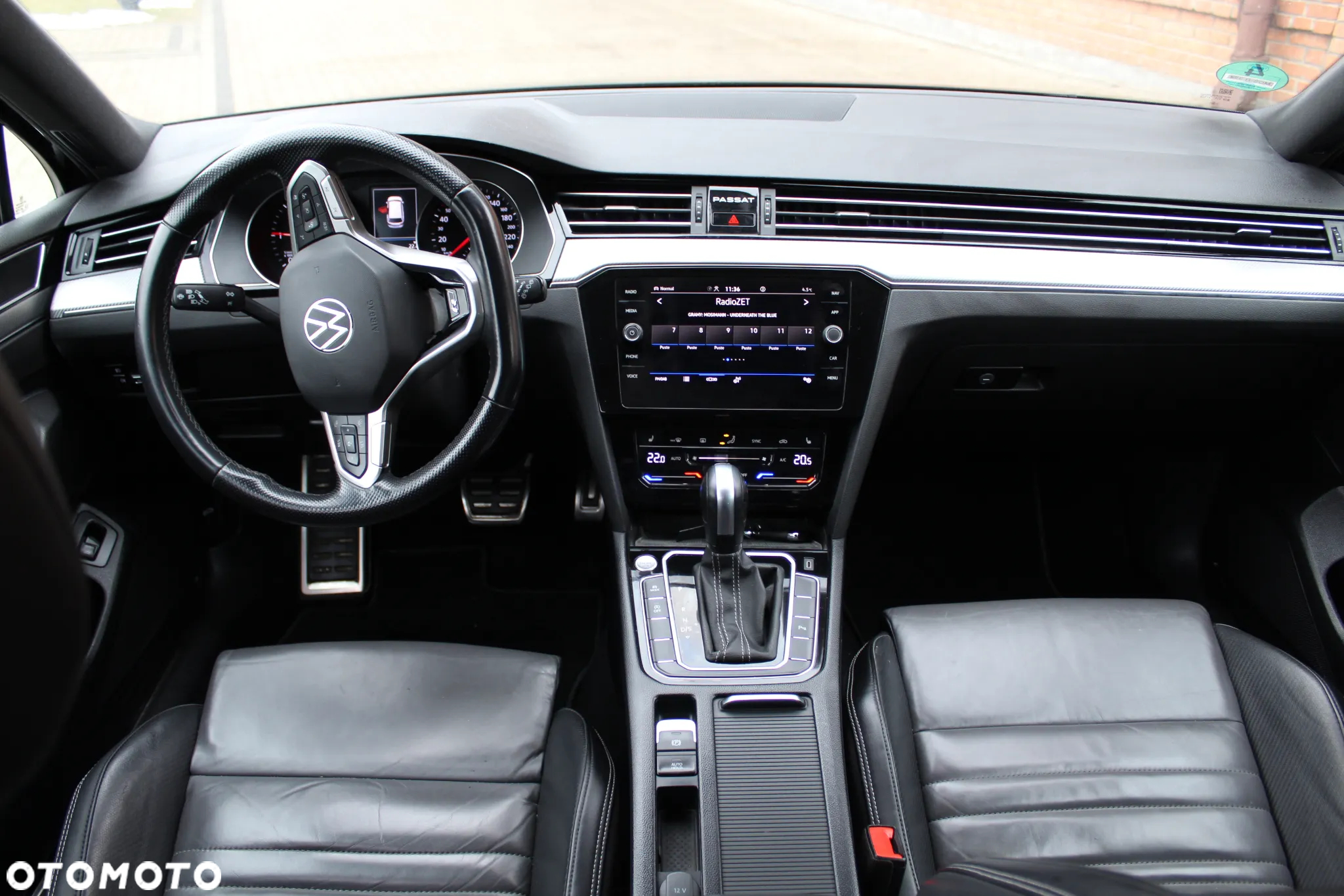 Volkswagen Passat Variant 2.0 TDI SCR DSG 4Motion Business - 11