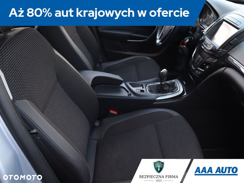 Opel Insignia - 10