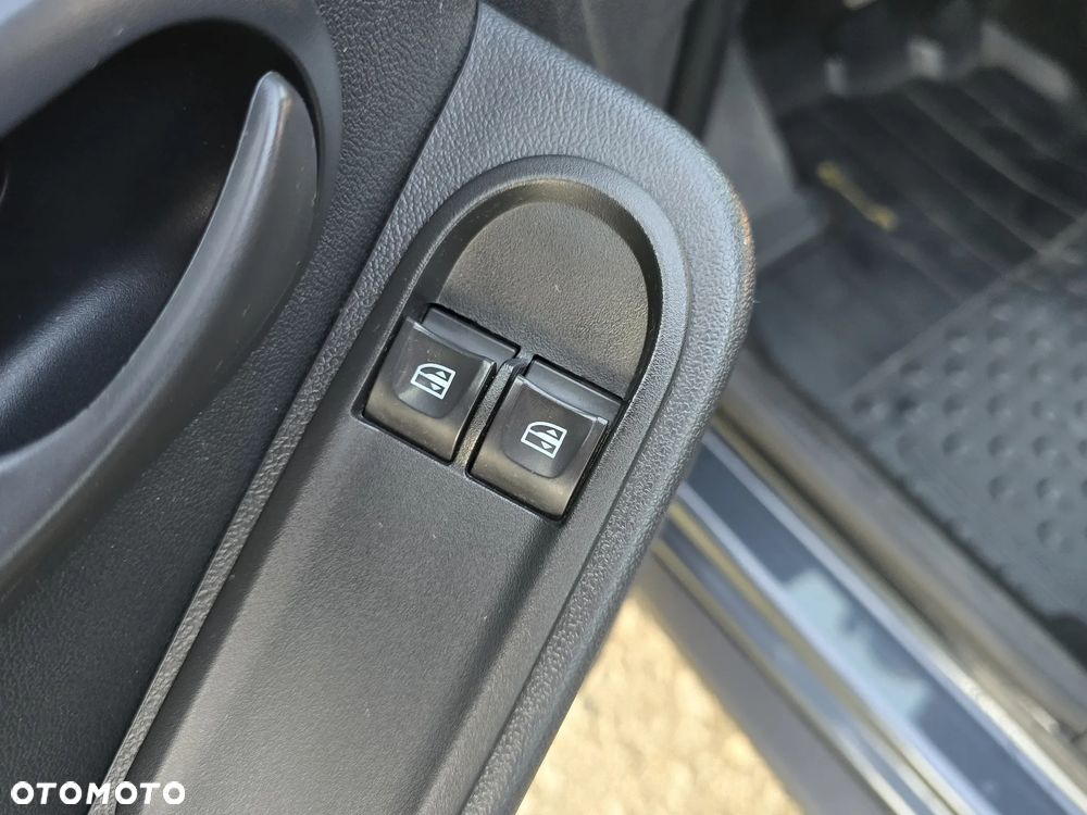 Dacia Duster 1.6 SCe Open S&S - 21