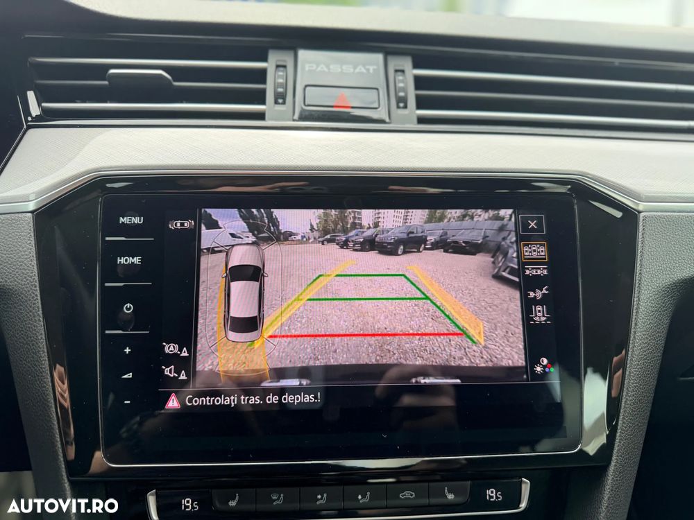 Volkswagen Passat 2.0 TDI DSG Highline - 18