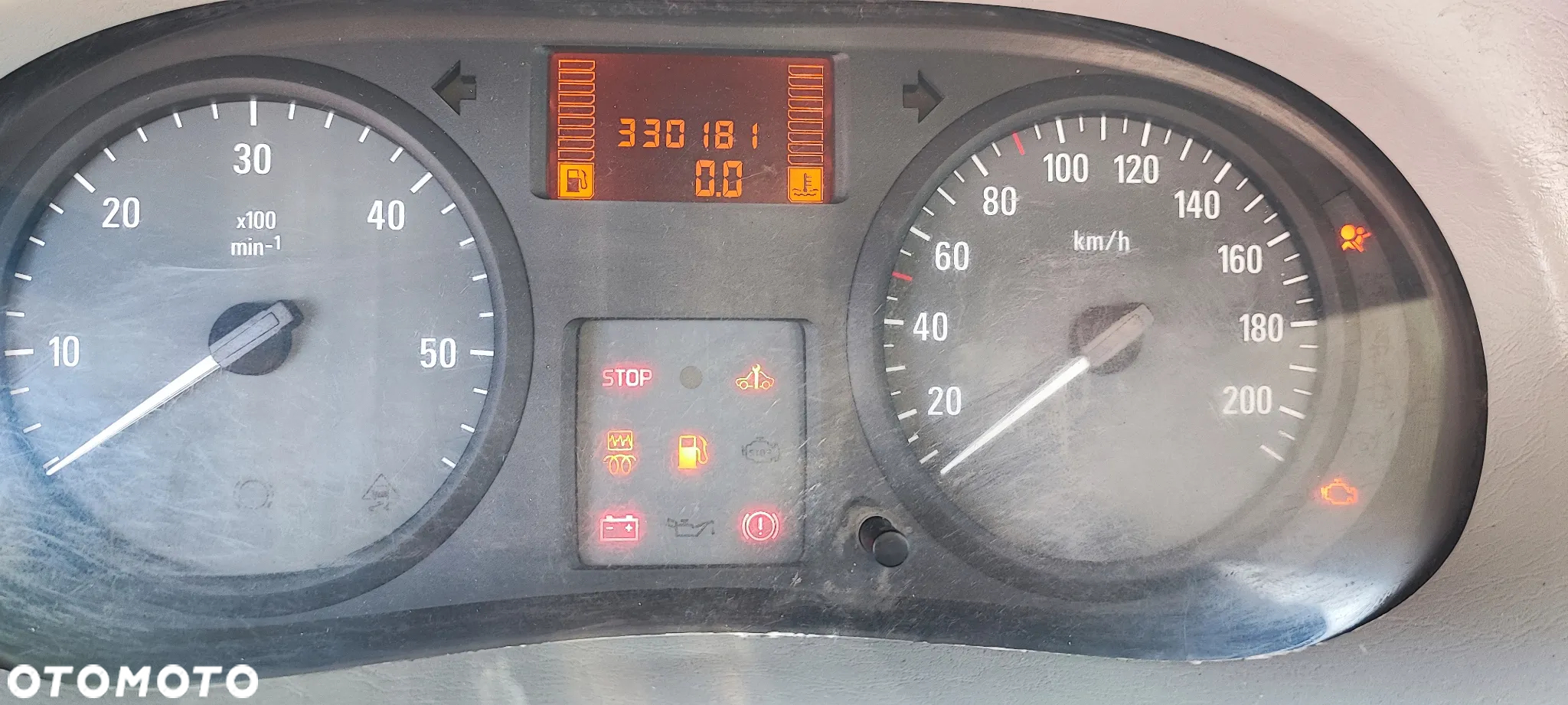 Opel Vivaro - 8