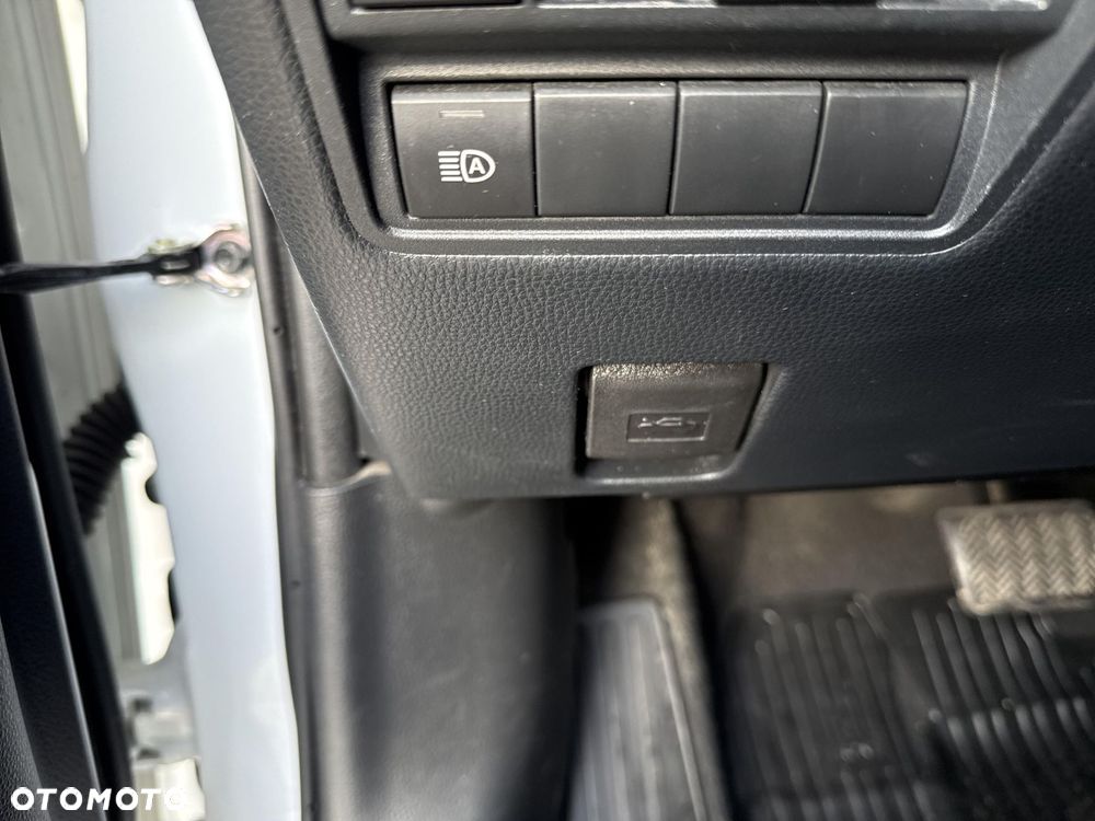 Toyota Yaris Hybrid 1.5 Comfort - 18