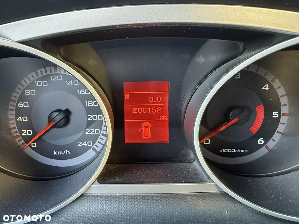 Mitsubishi Outlander 2.0 DID Instyle NAVI - 5