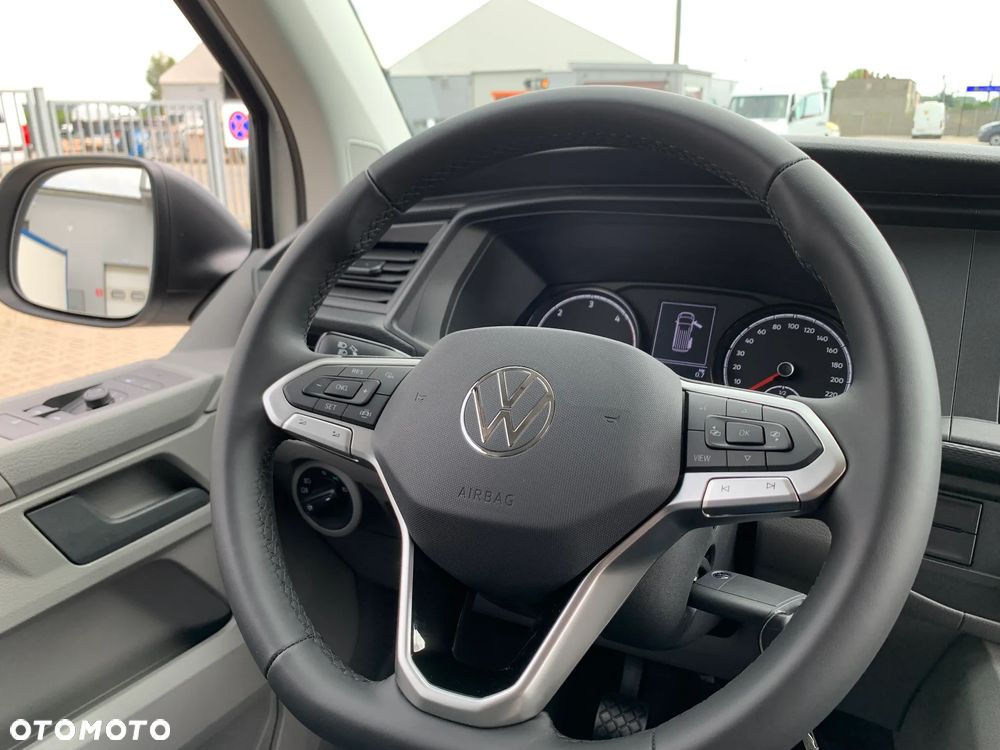 Volkswagen Transporter - 12