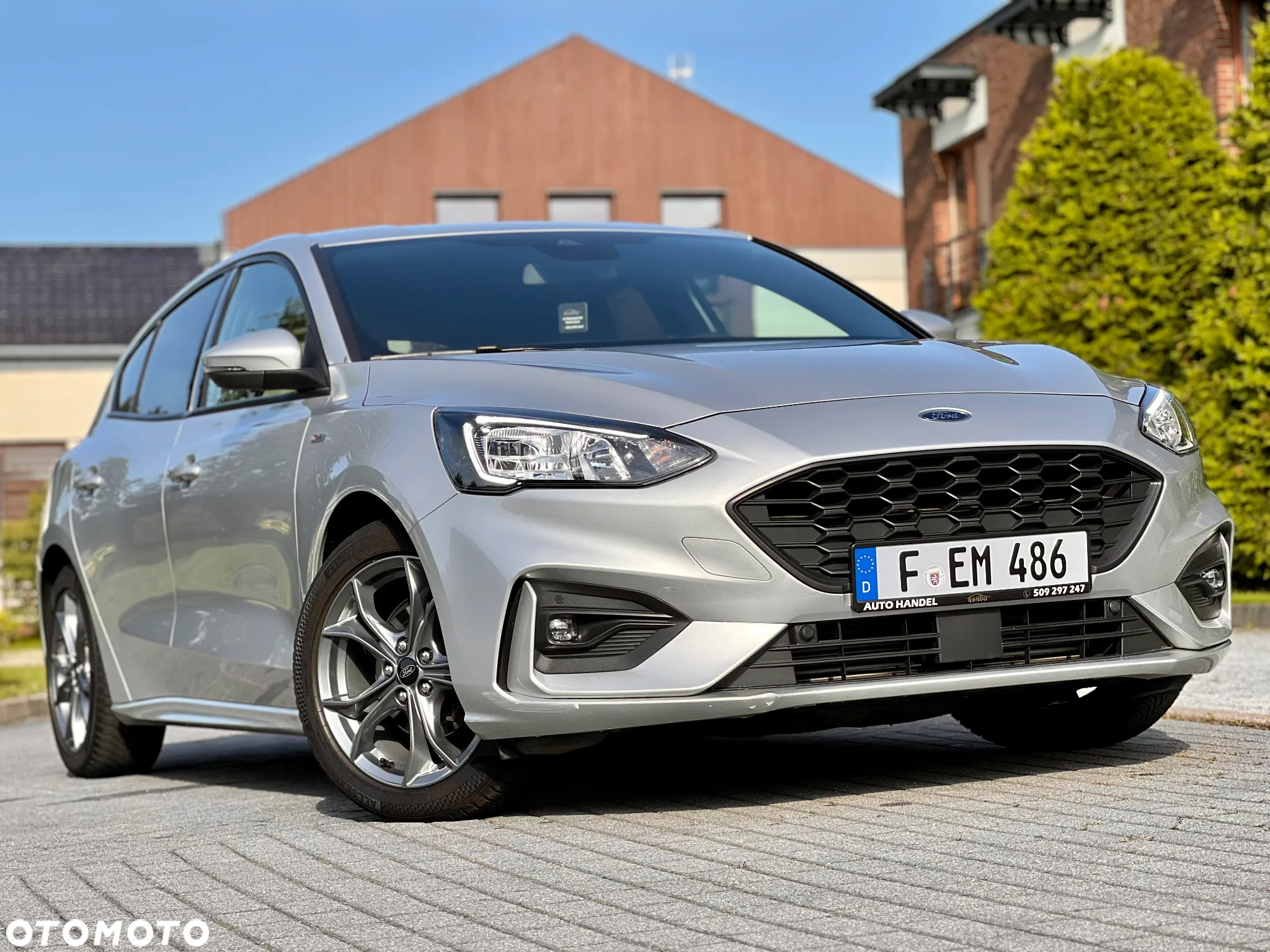 Ford Focus 1.0 EcoBoost Hybrid ST-LINE X - 10