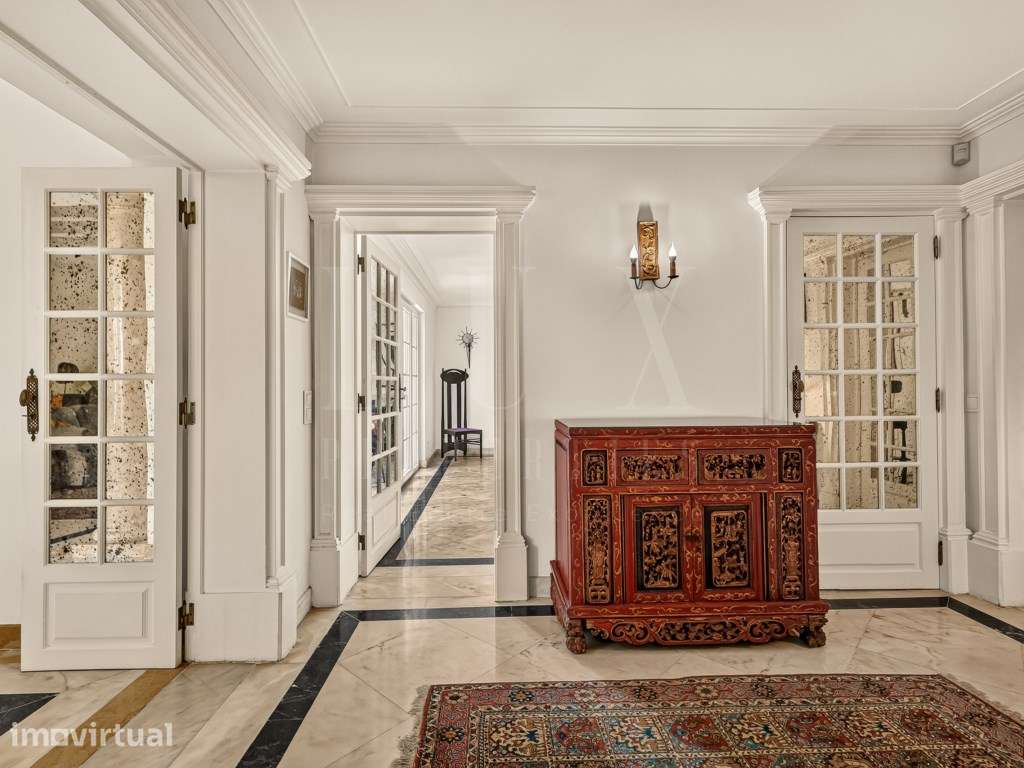 APARTAMENTO DE CHARME COM JARDIM E PISCINA NO CENTRO DO ESTORIL - Grande imagem: 4/47