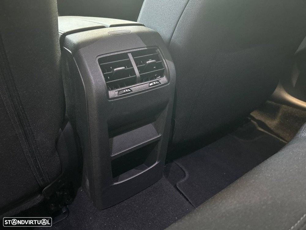 Peugeot 308 SW 1.2 Hybrid Style e-DCS6 - 25