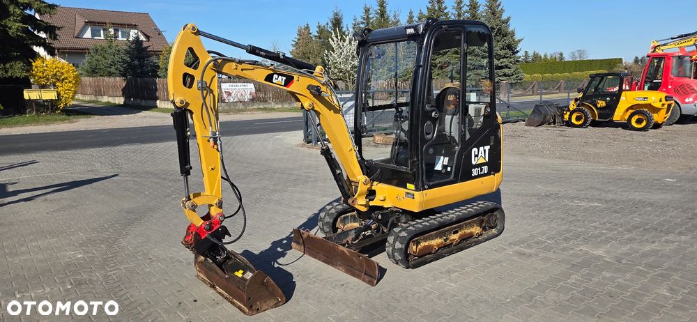 Caterpillar <<CAT 301.7D, 2015r, 2600MTG!, 1977kg, z Niemiec! 2 łyżki>> - 2