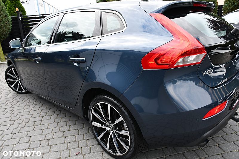 Volvo V40 T4 Inscription - 33