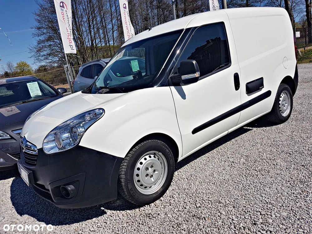 Opel COMBO - 21
