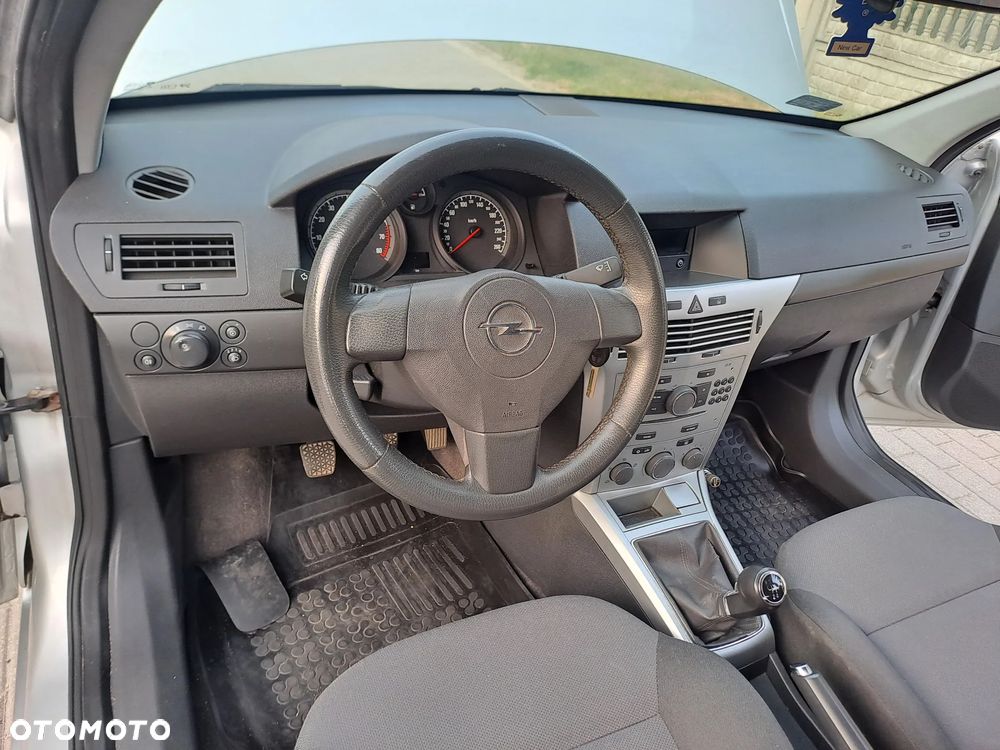 Opel Astra 1.6 - 8