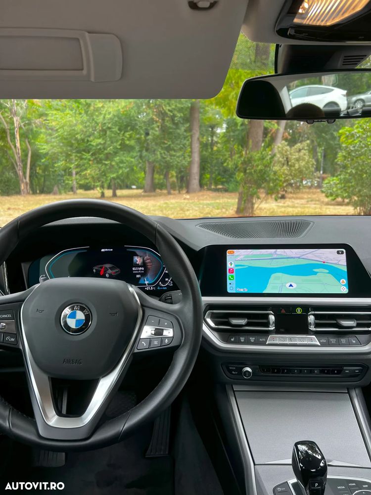 BMW Seria 3 330e xDrive Aut. - 8
