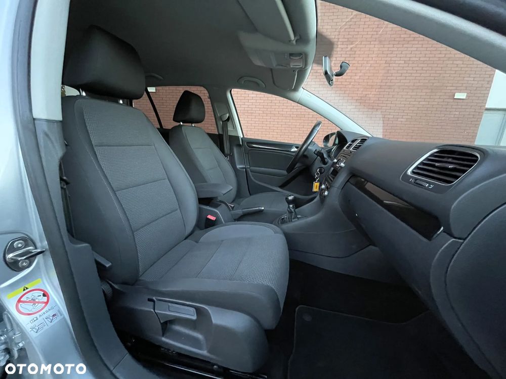 Volkswagen Golf 1.4 Comfortline - 24