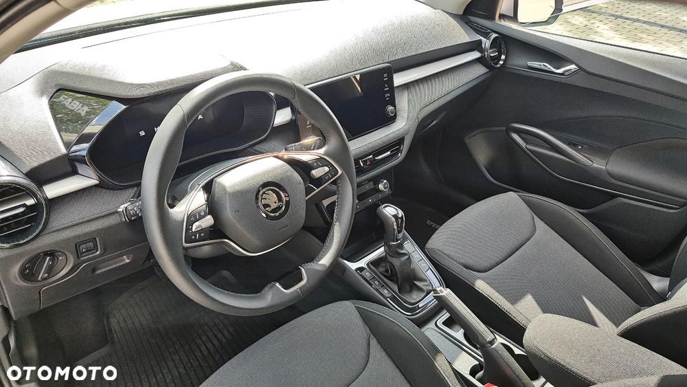 Skoda Fabia 1.0 TSI Essence DSG - 23