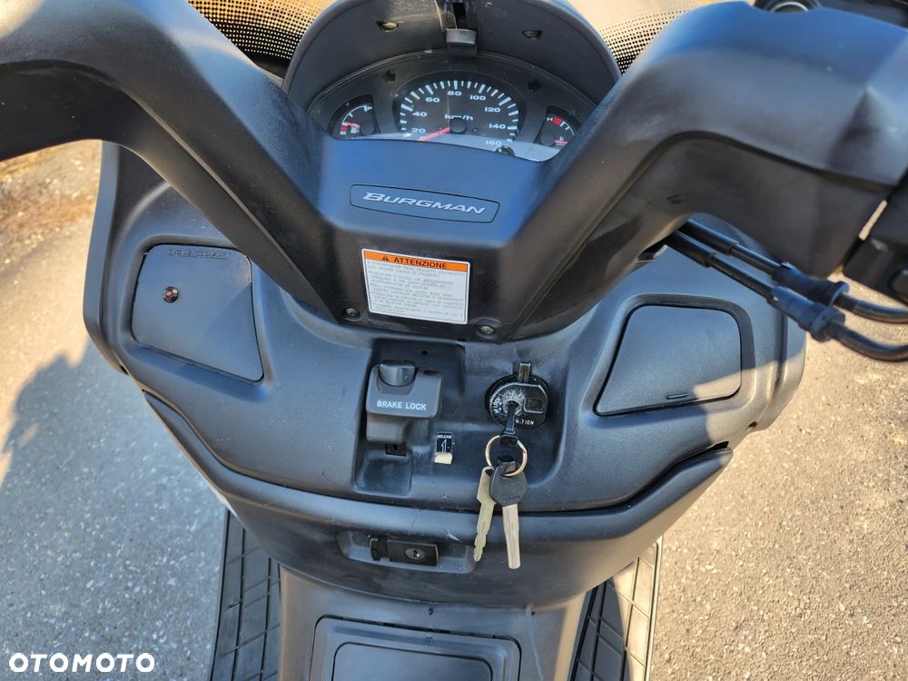 Suzuki Burgman - 8