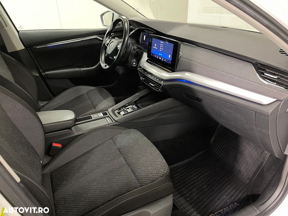 Skoda Octavia 2.0 TDI DSG Style - 11