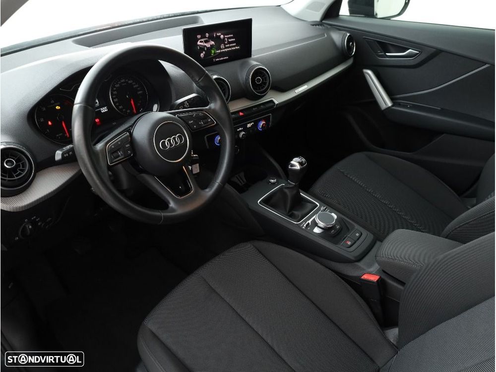 Audi Q2 30 TDI - 18