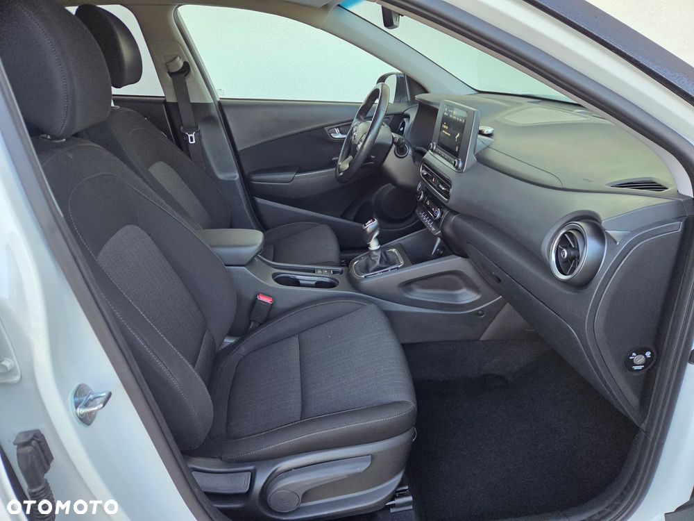 Hyundai Kona - 12