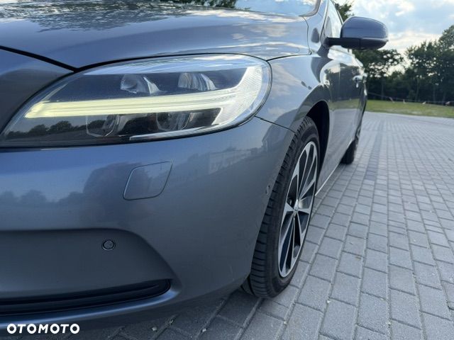 Volvo V40 D4 Drive-E Momentum - 11